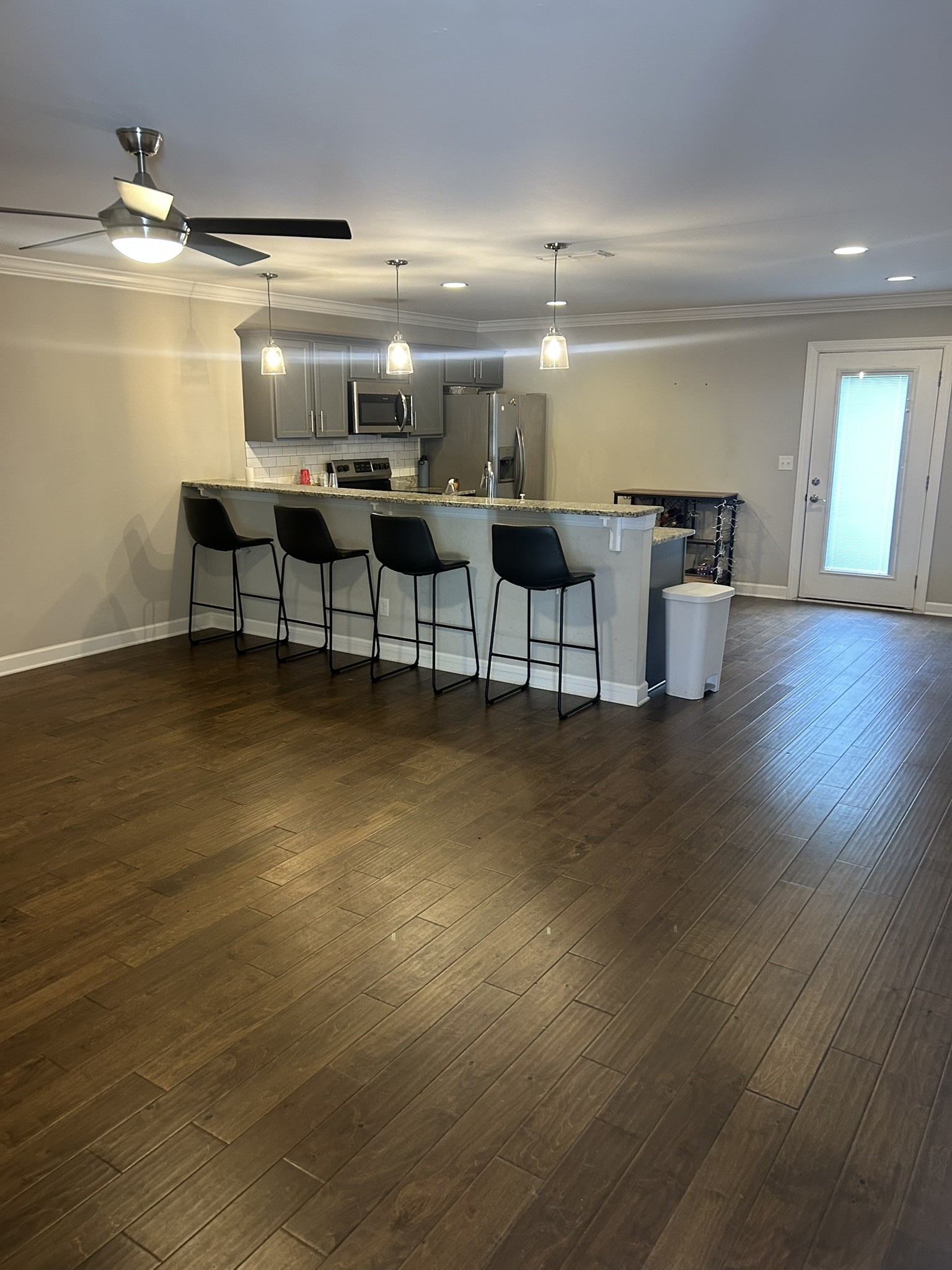 2506 E Main St B1