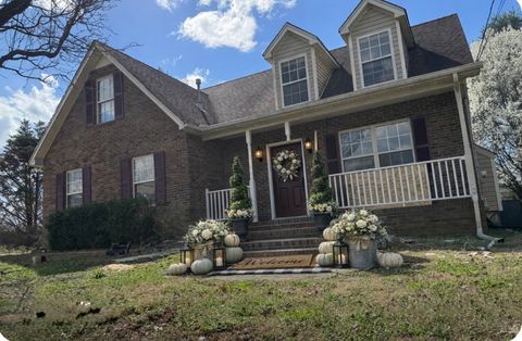 2039 Sterling St Murfreesboro TN 37127