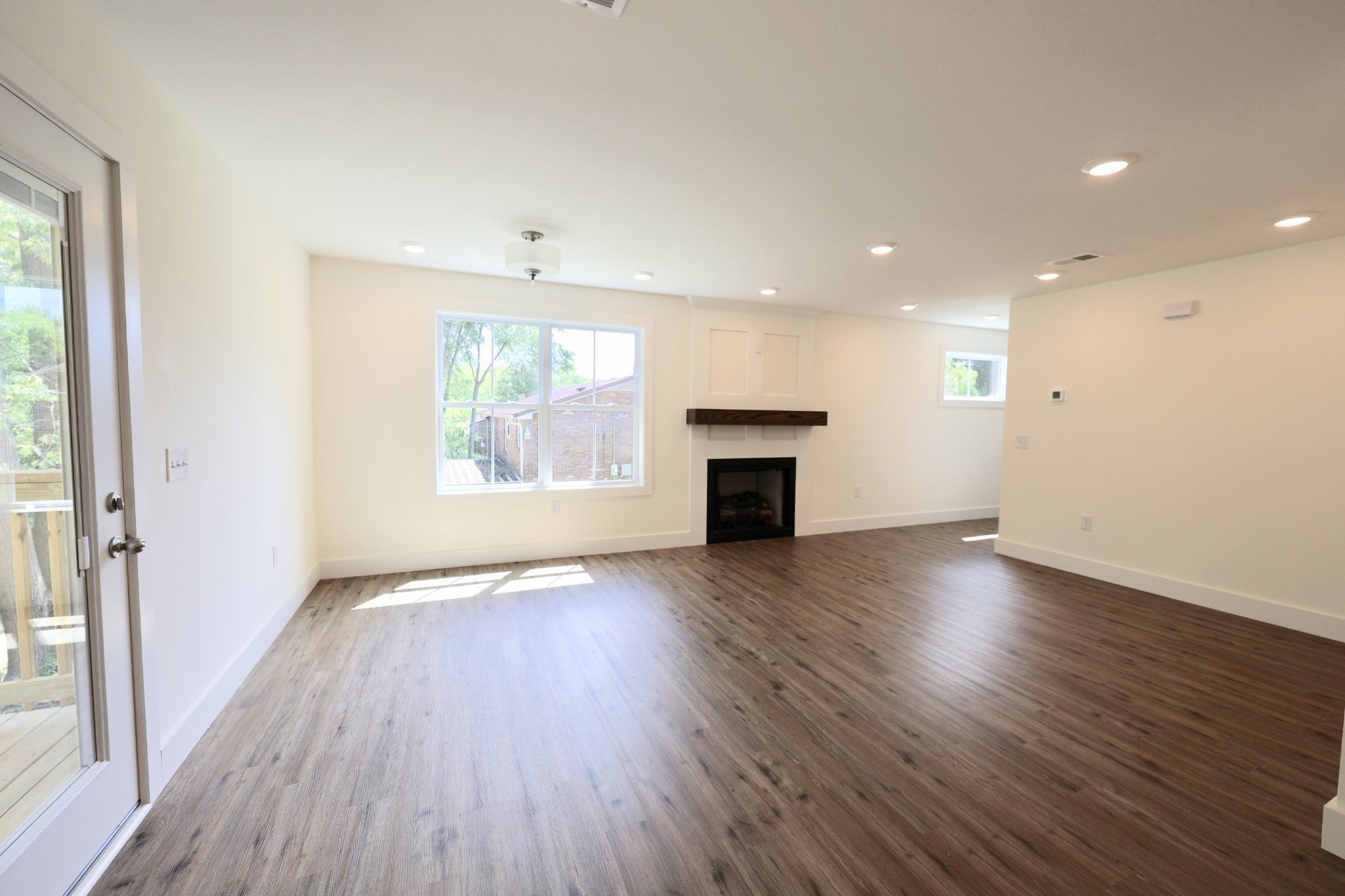 2013 Rosemary Dr