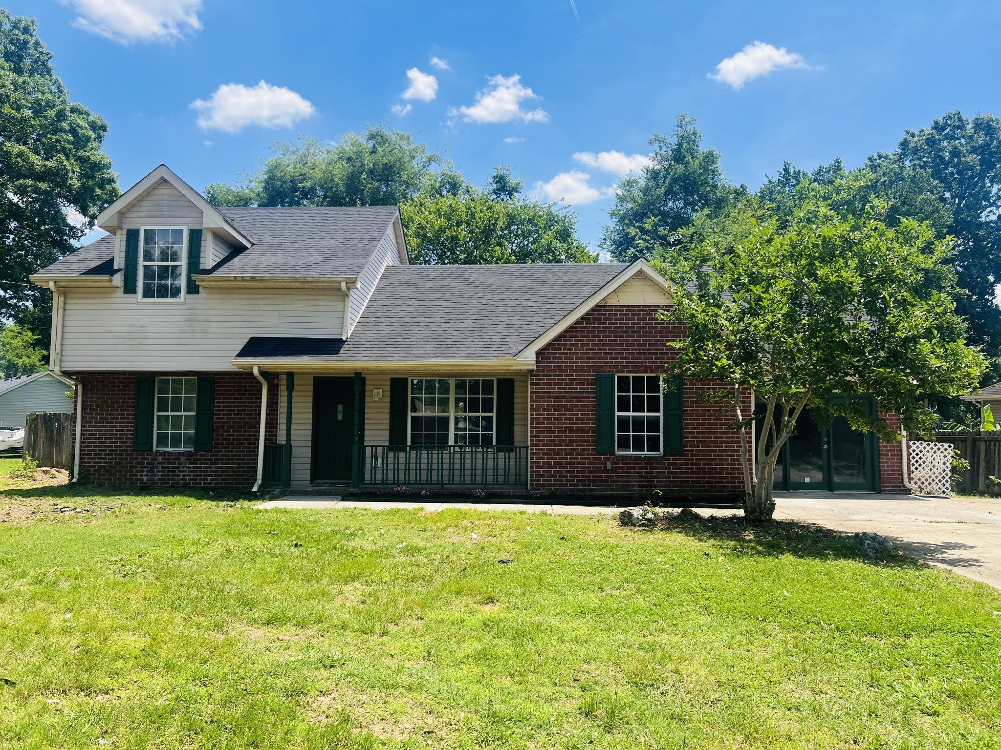 902 Regalwood Ct
