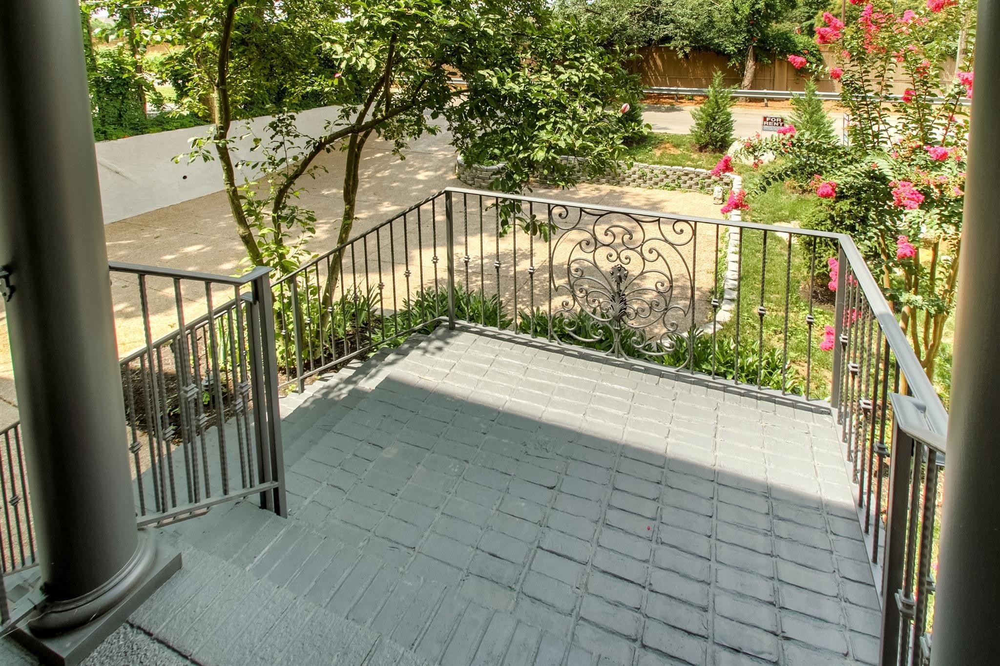 410 Lancaster Ave