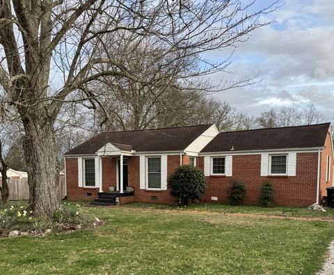 324 Druid Ln Tullahoma TN 37388