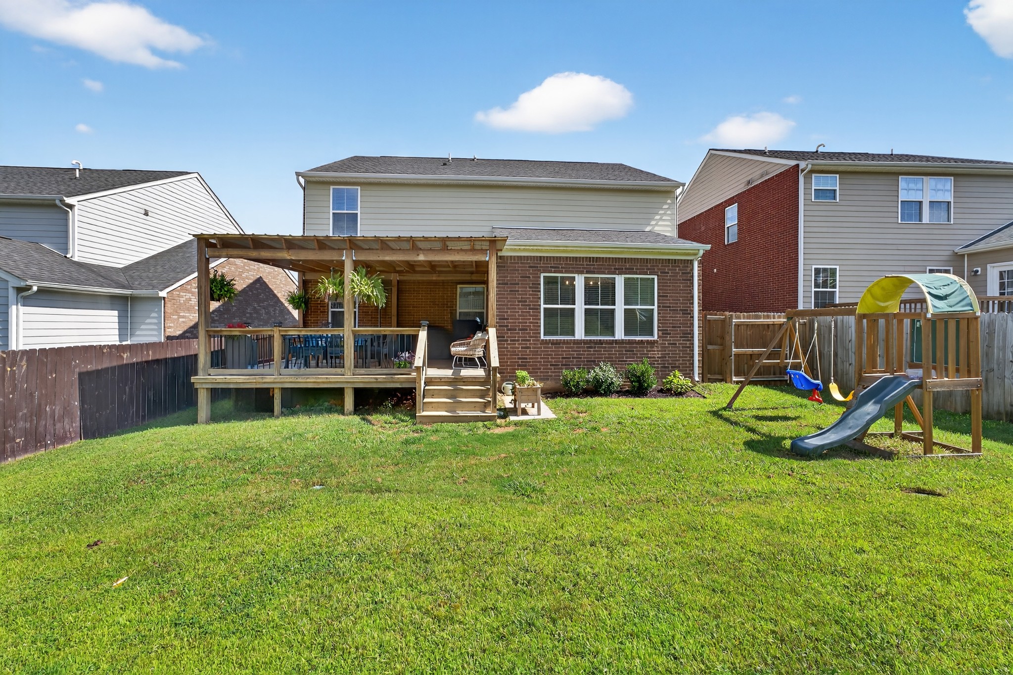 7536 Oakledge Dr