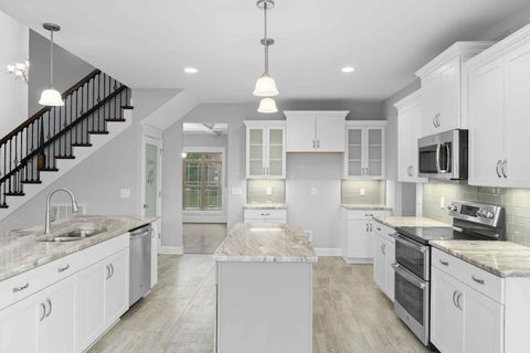 1330 Reda Dr Clarksville TN 37042