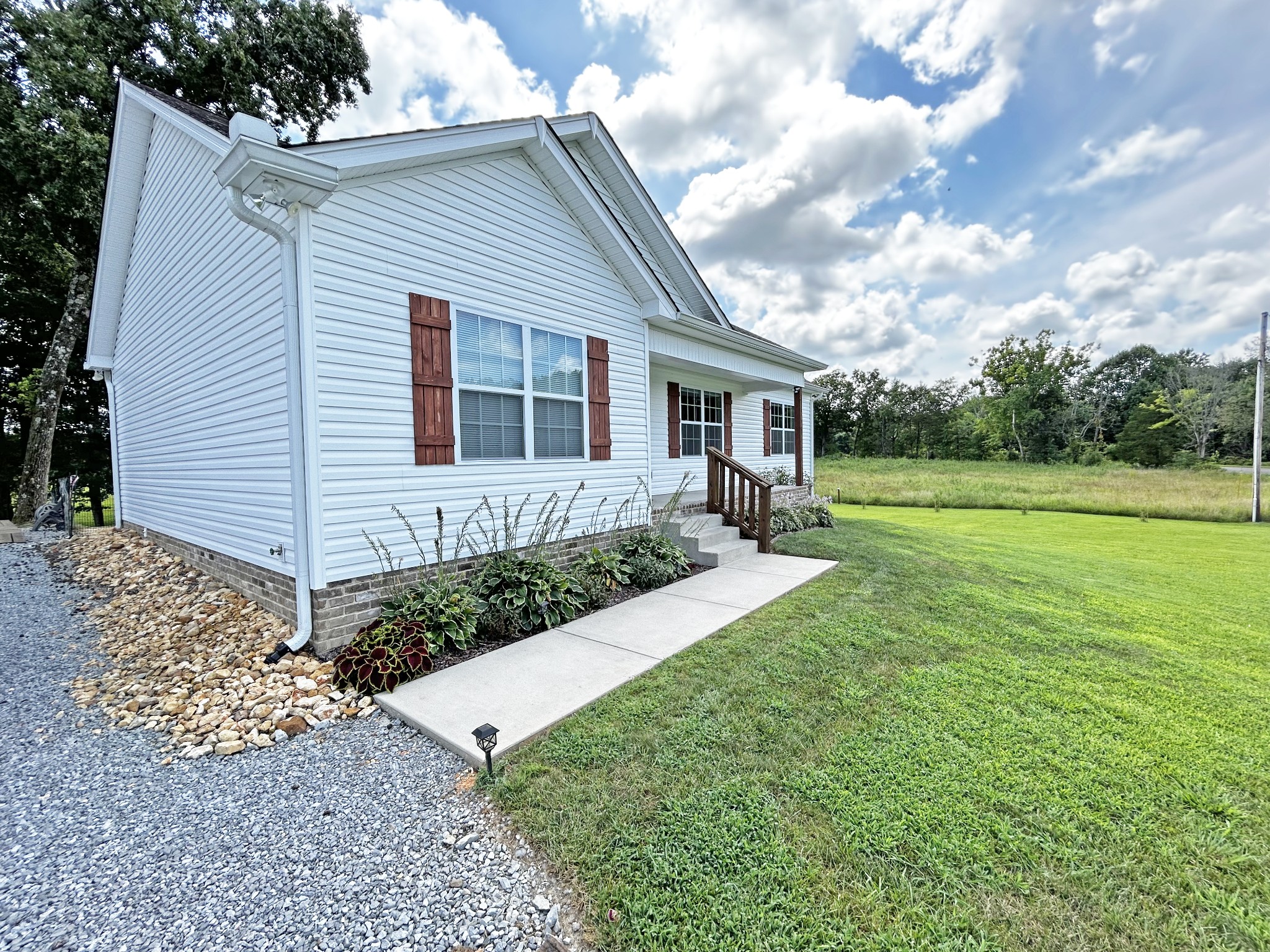 1004 Gaines Hill Rd