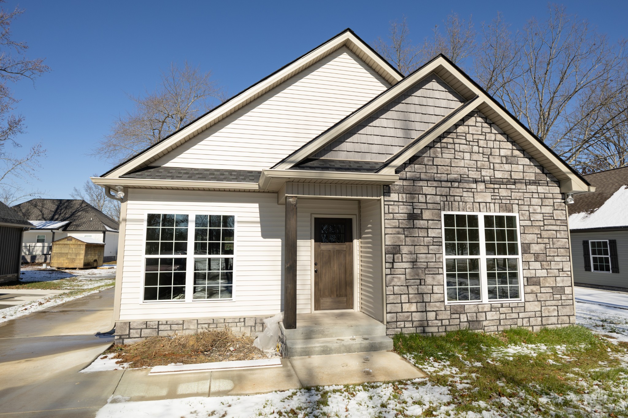 130 Mazie Dr