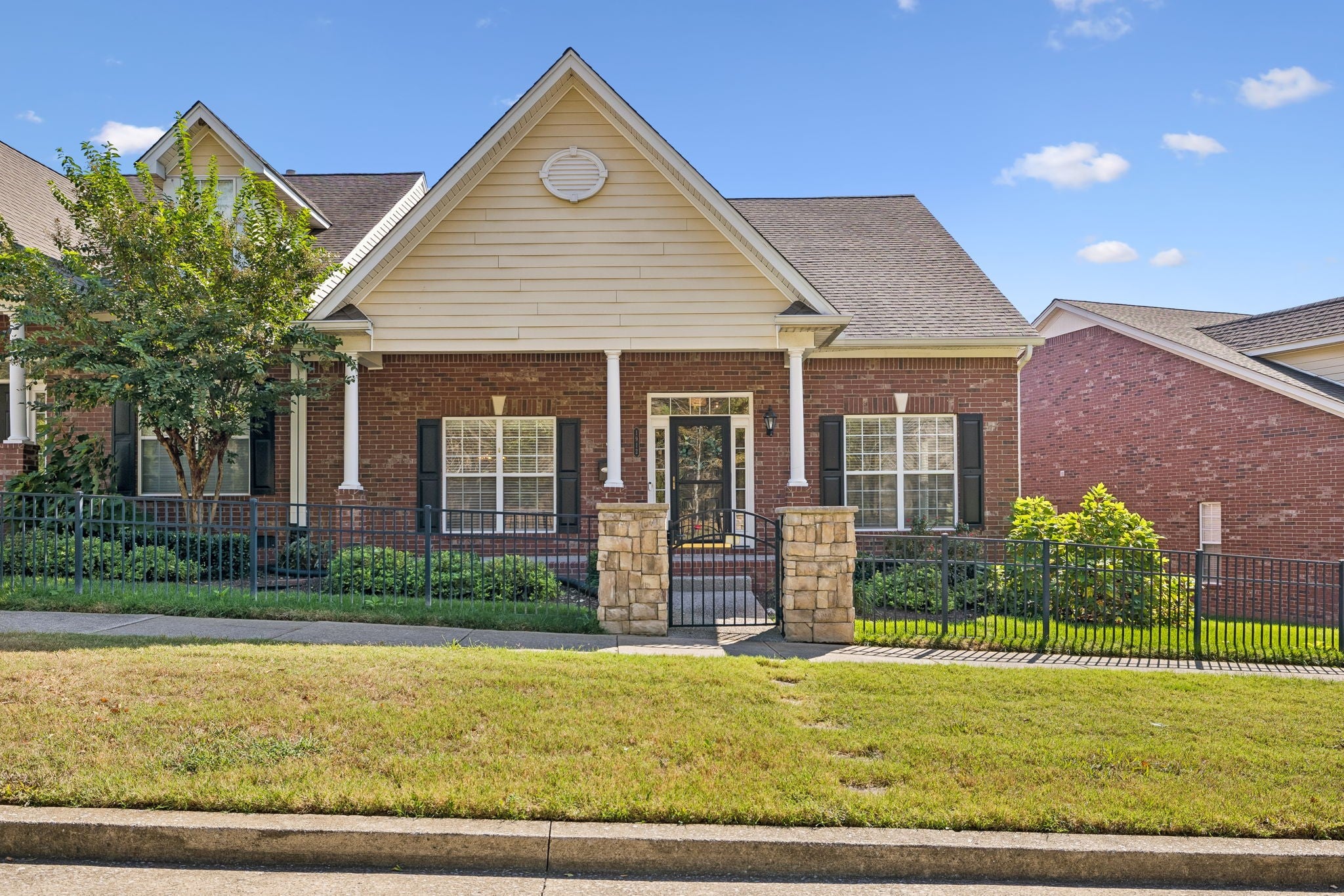 1912 Turning Wheel Ln