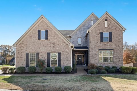 134 Fountain Brooke Dr Hendersonville TN 37075