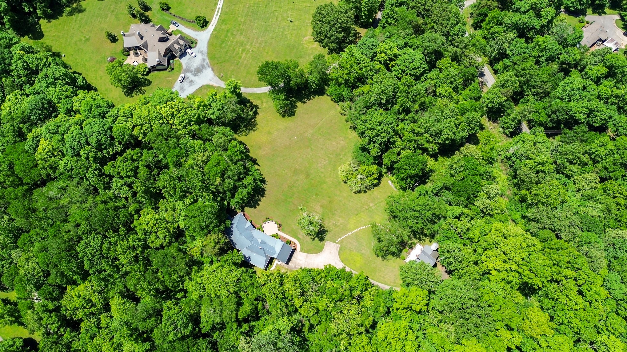 884 Pinnacle Hill Rd