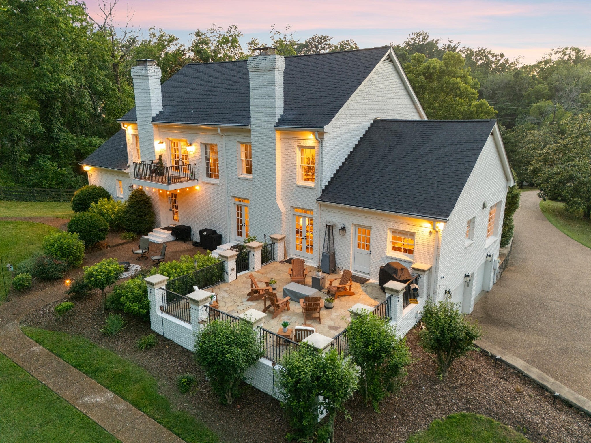 5360 Hillsboro Pike
