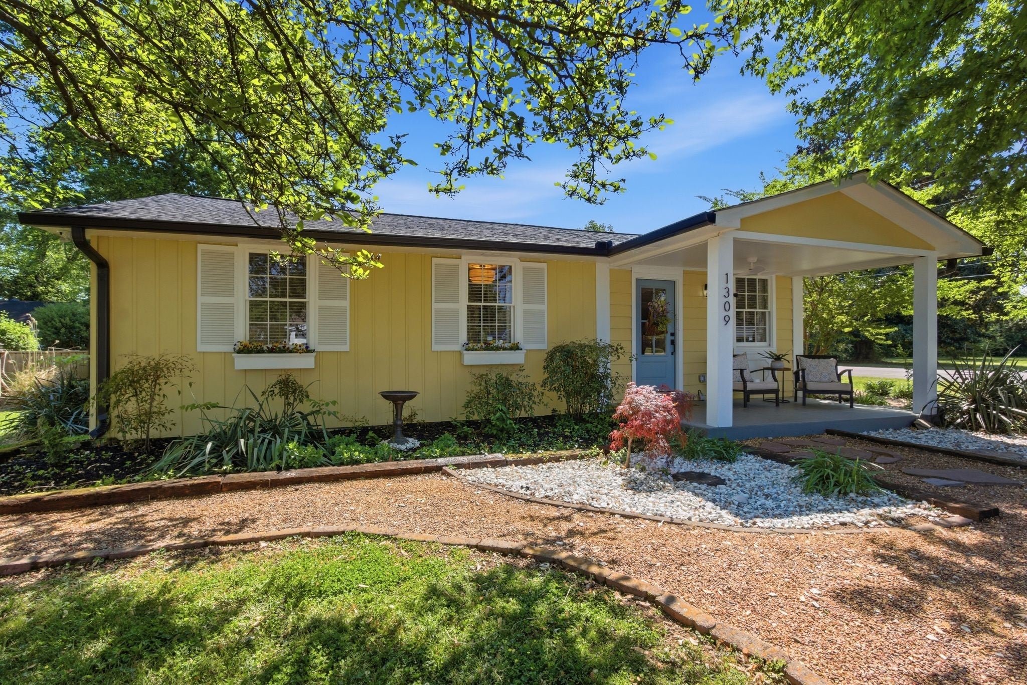 1309 Chickering Dr