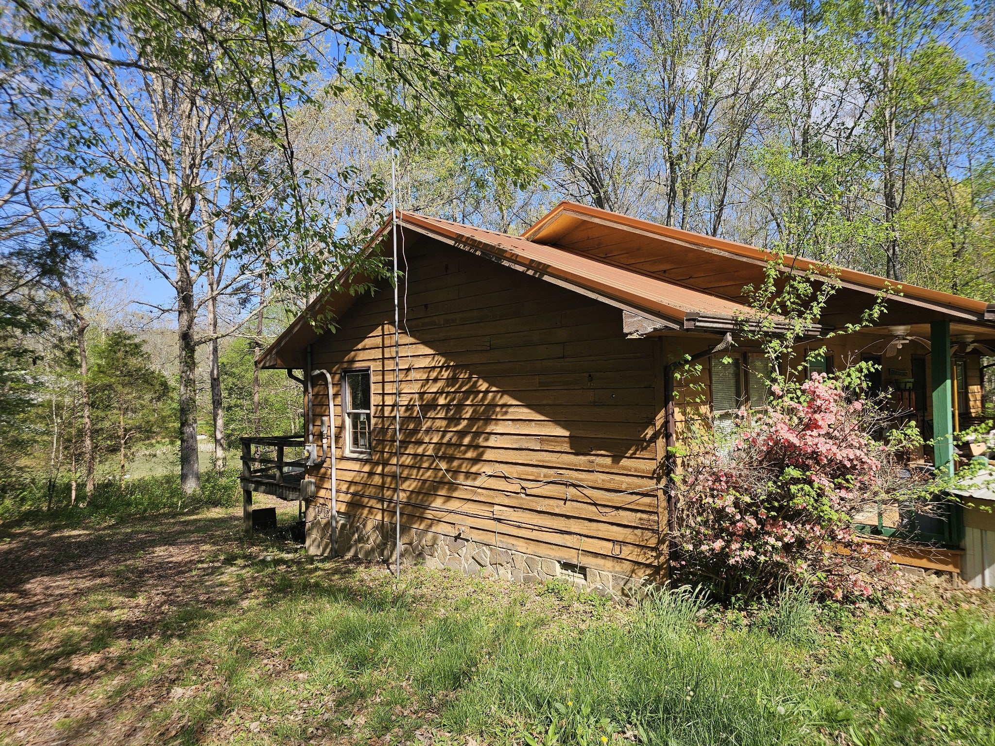 581 N 50th Ave