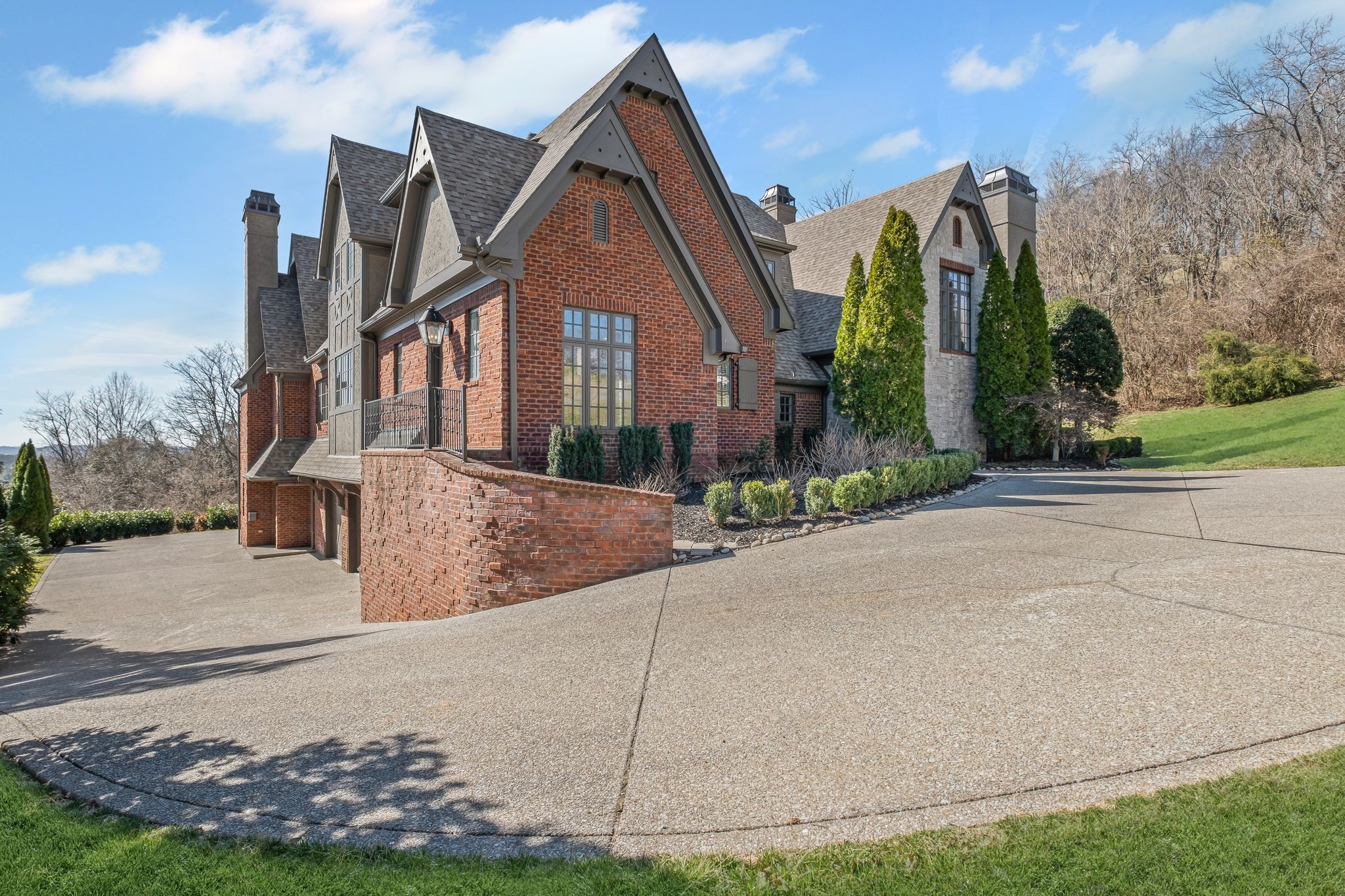 513 Legends Ridge Ct