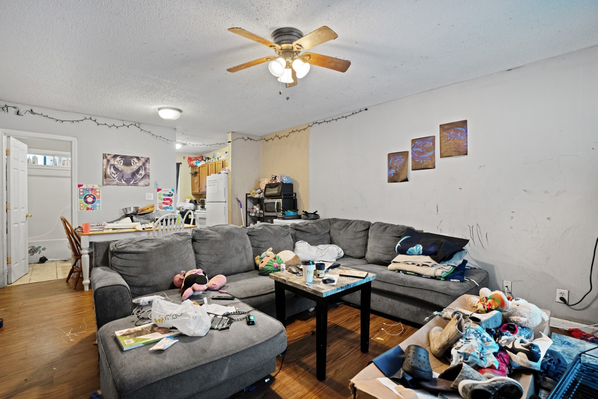 185 Oak St