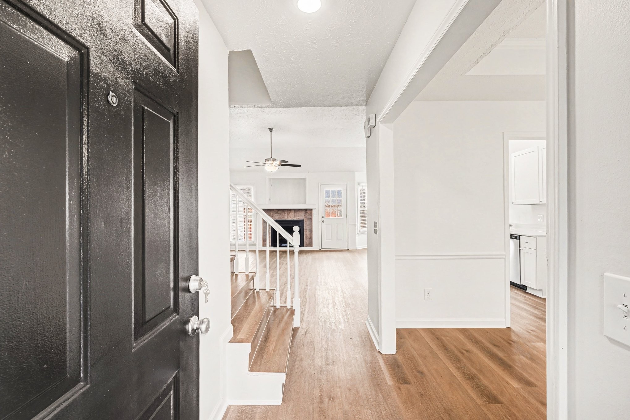 2422 English Hill Dr