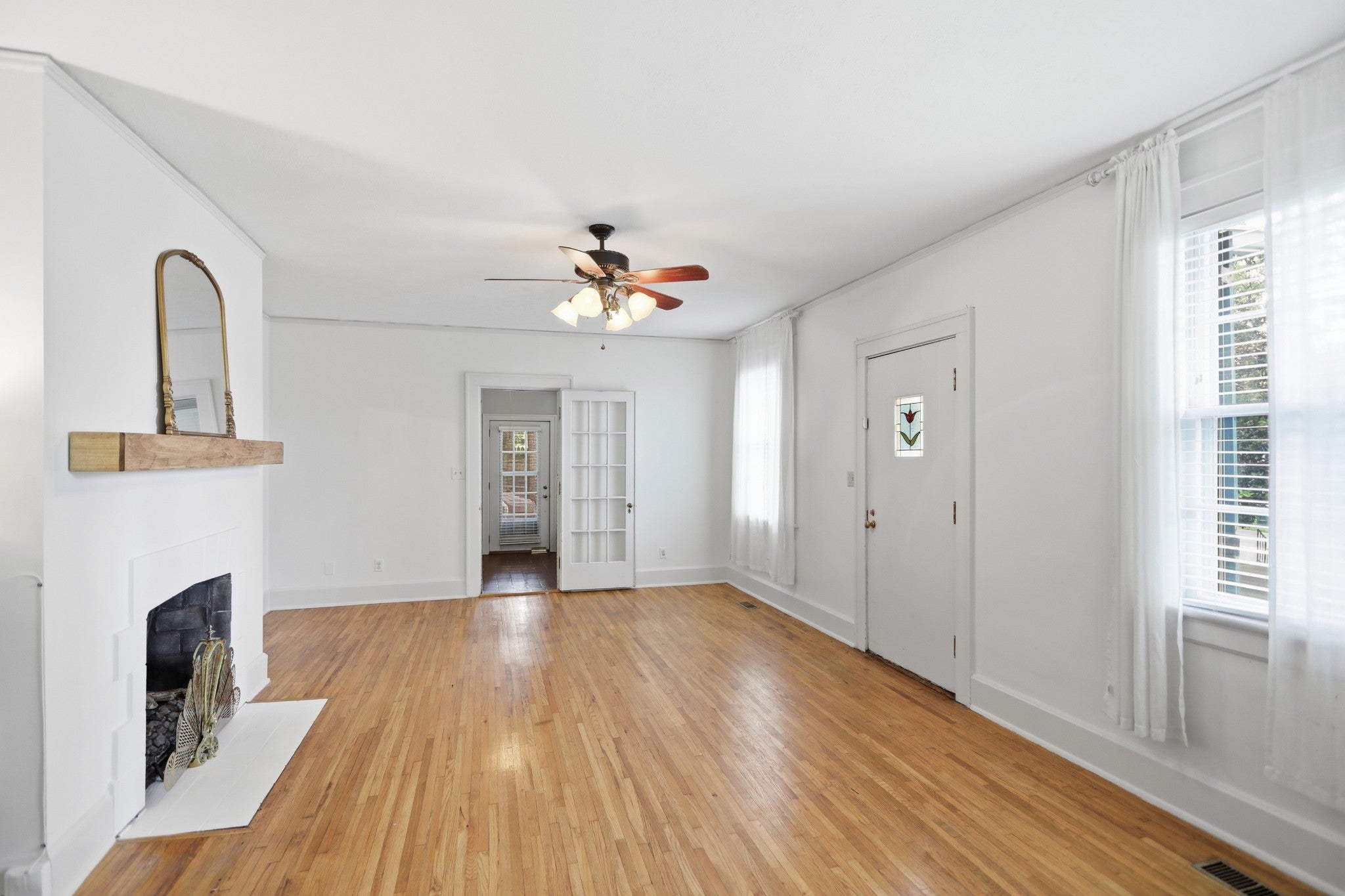 703 5th Ave W - Photo 3