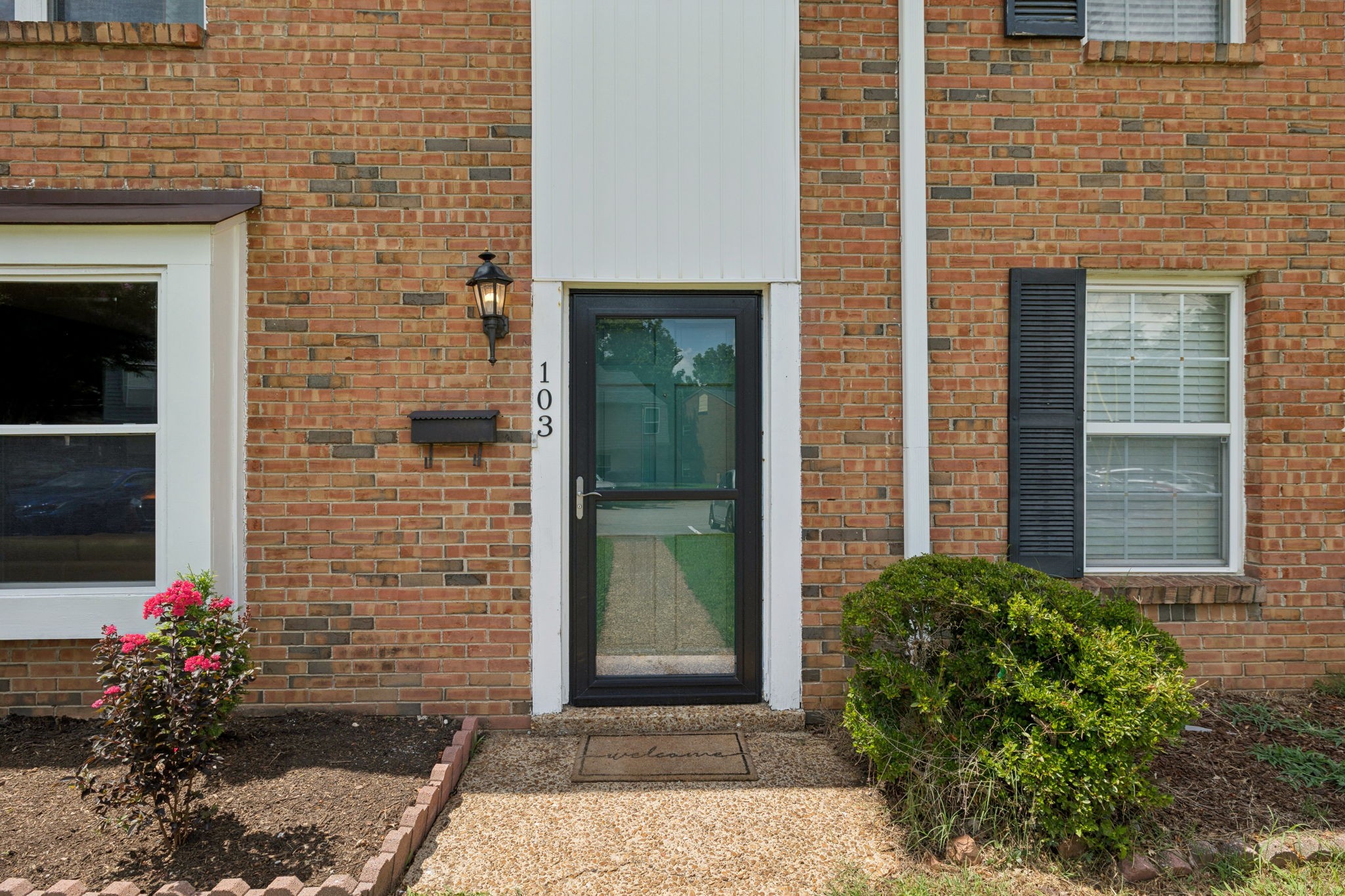 5510 Country Dr 103