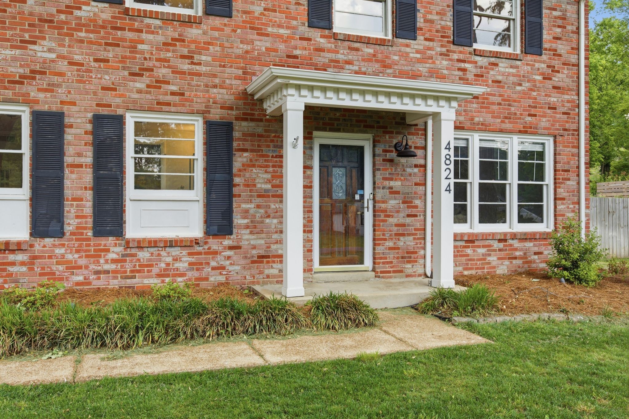 4824 Briarwood Dr
