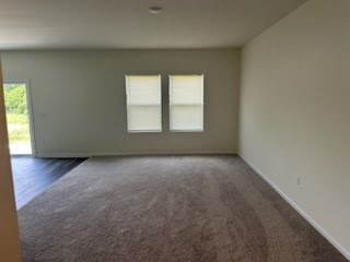 121 Snowdrop Ave