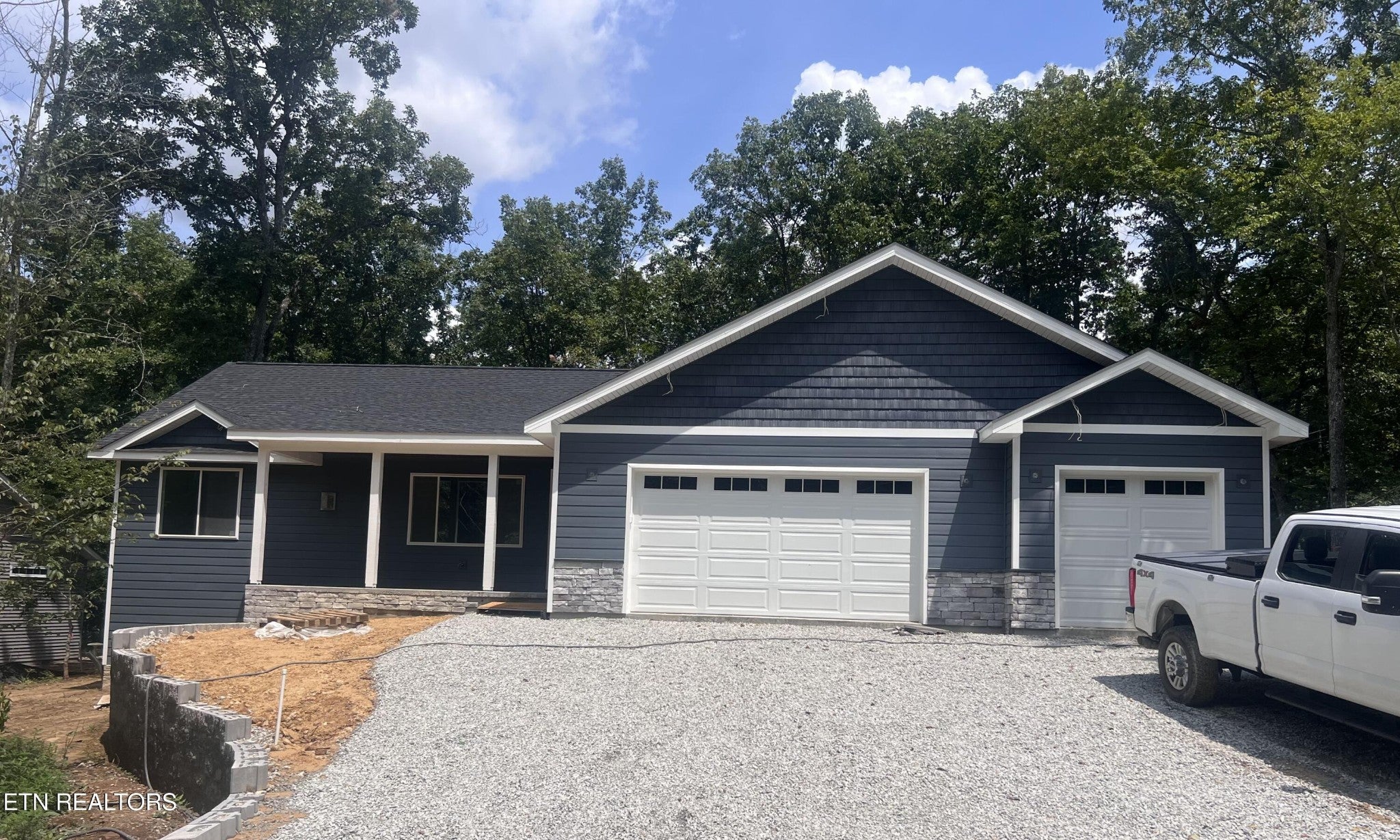 20 Rolling Green Court