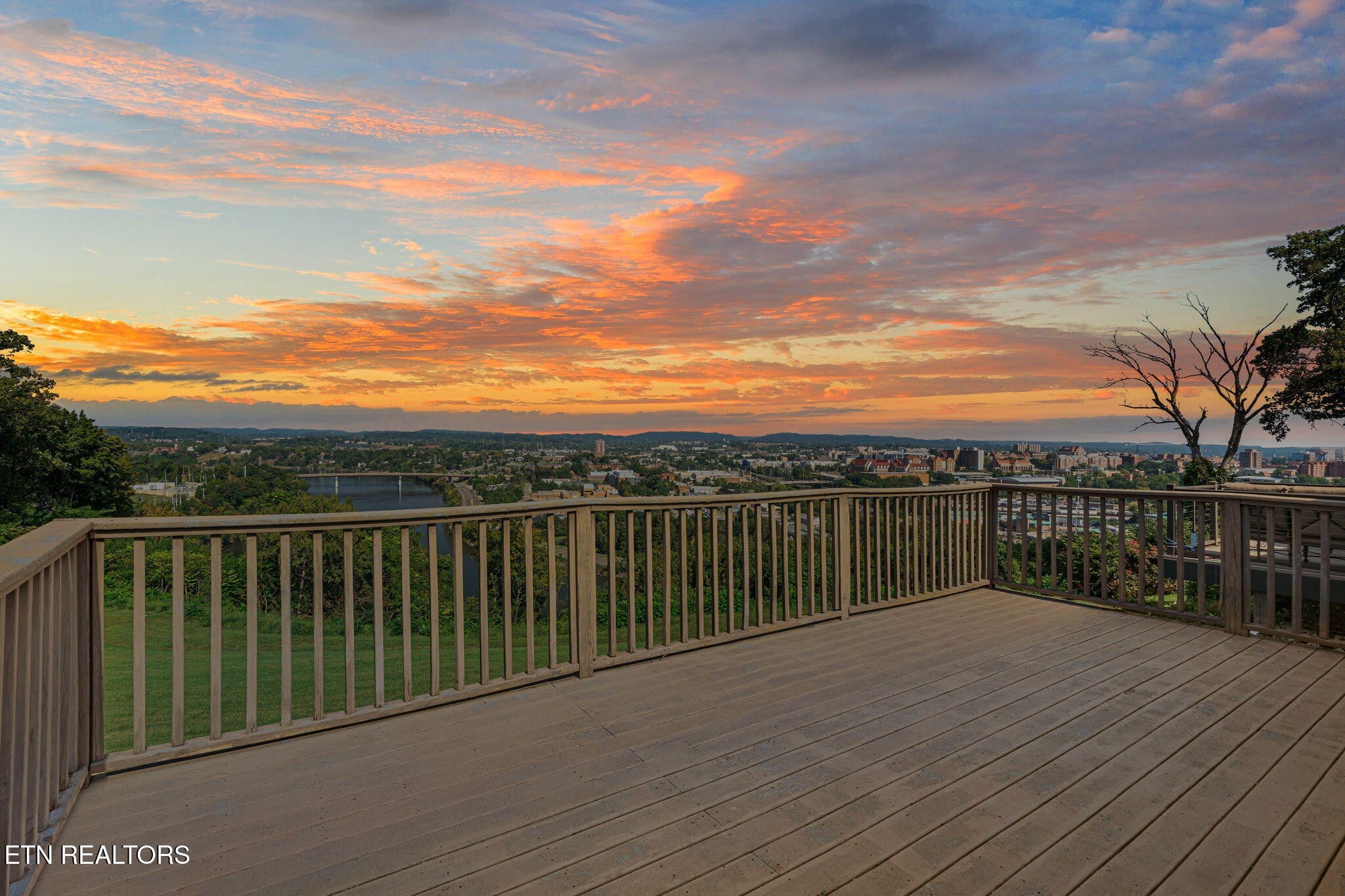 1851 Cherokee Bluff Drive