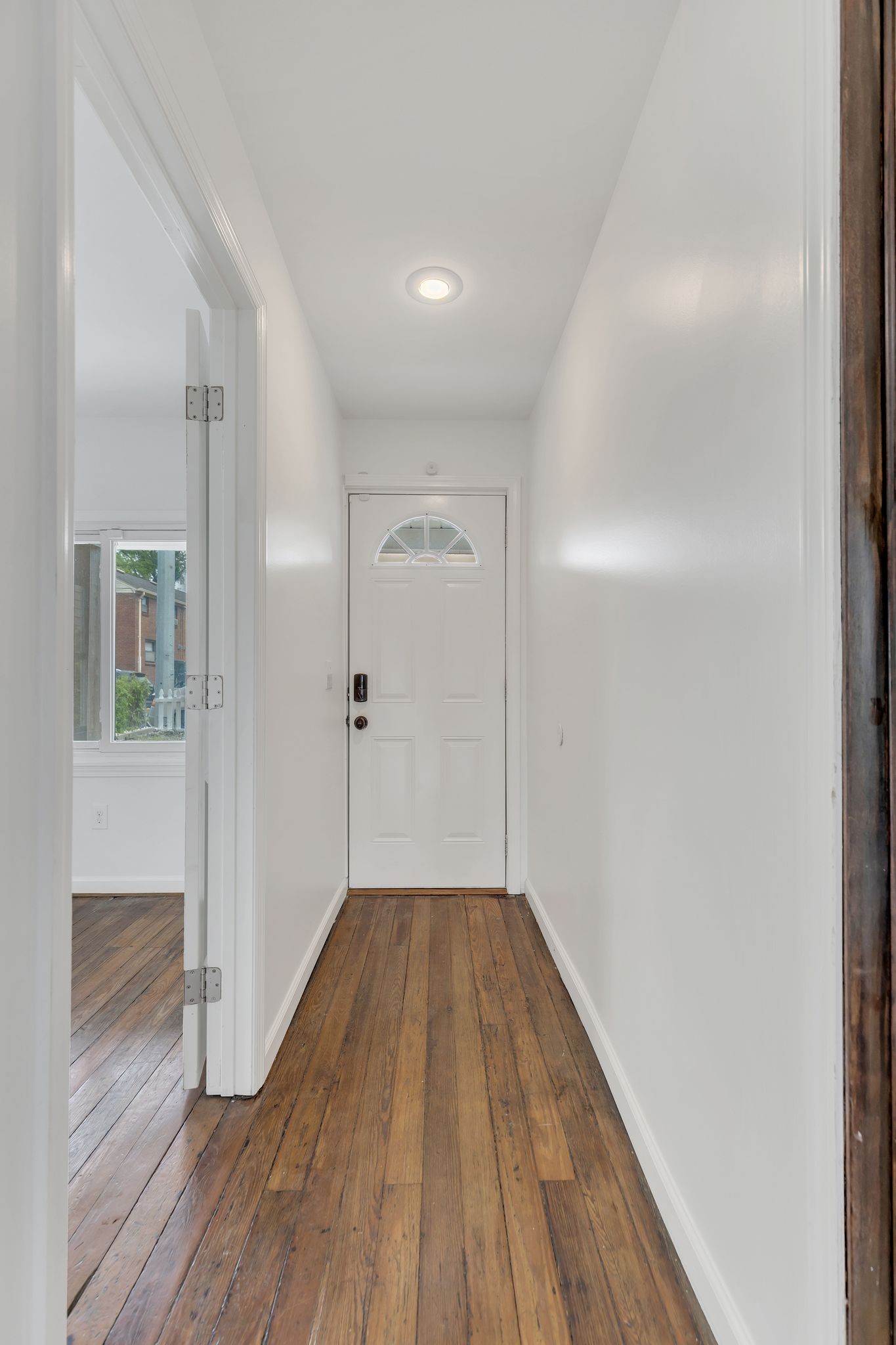 1211 14th Ave S