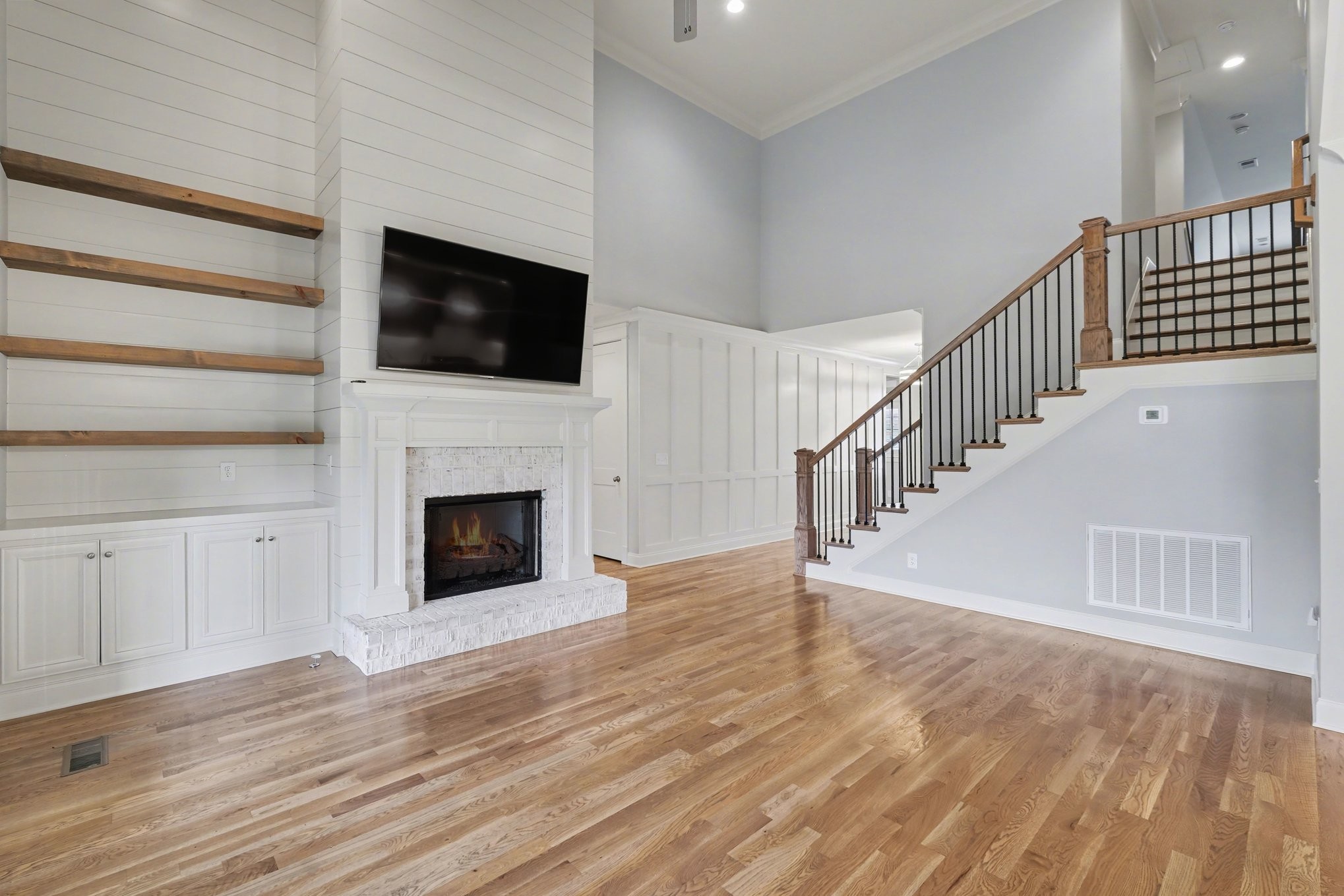 1124 Willow Springs Dr