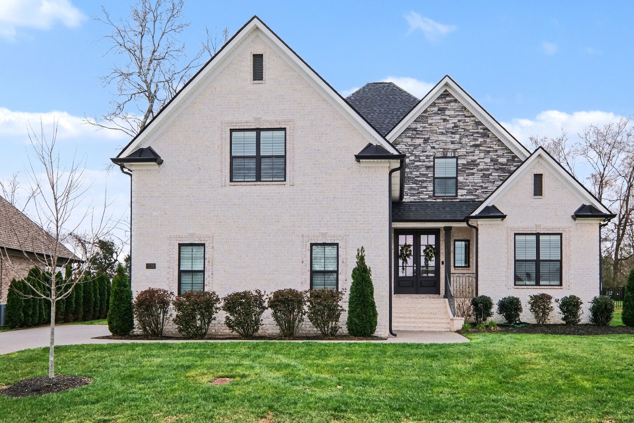 1124 Willow Springs Dr