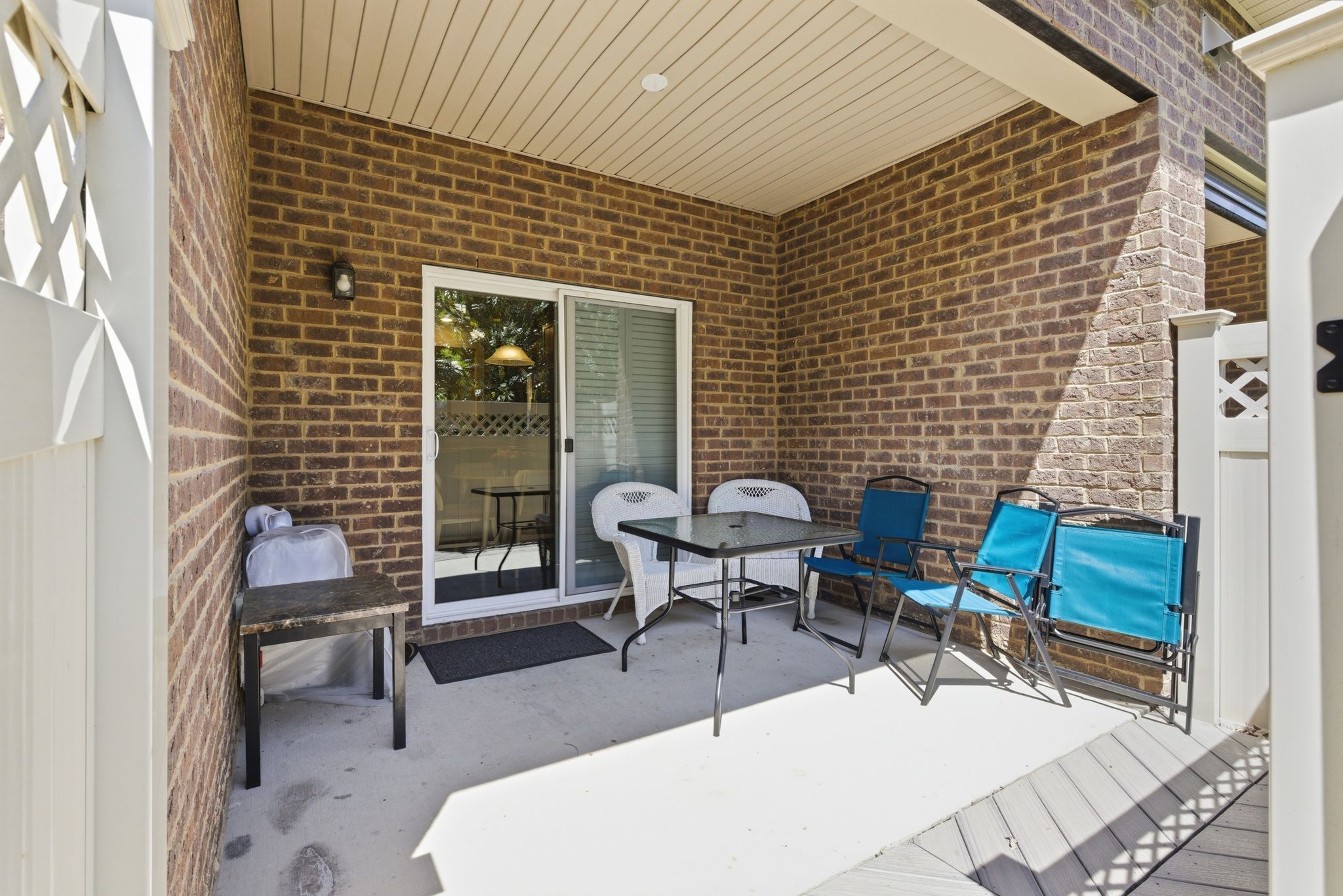 2106 Traemoor Village Ct