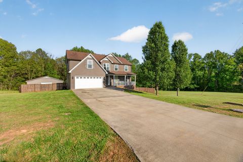 Photo of 7836 Platinum Cir, Baxter, TN 38544 (MLS # 3180230)