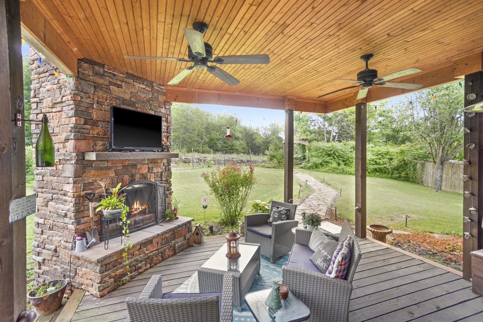 1408 Tasmania Ct