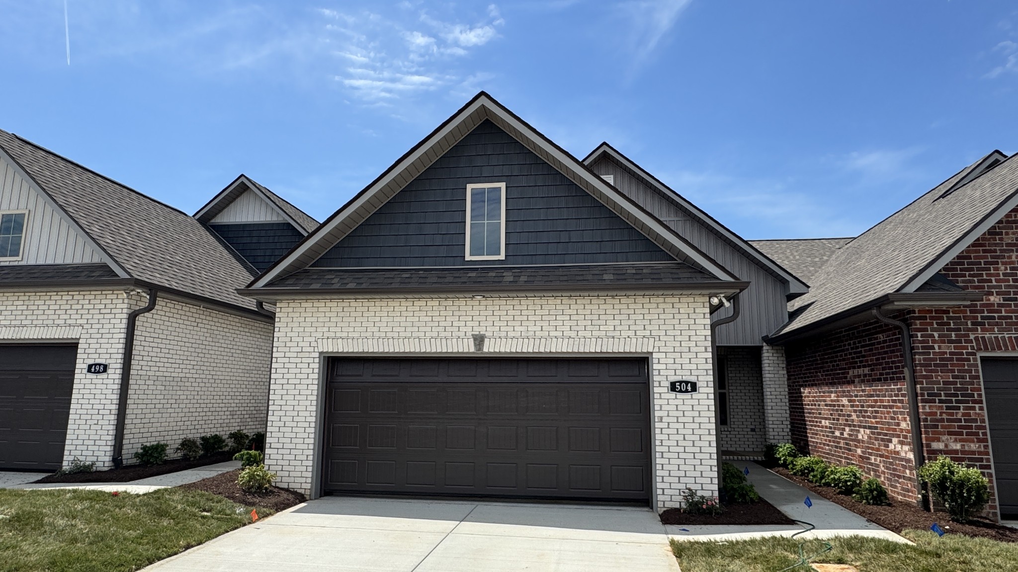 504 W Foxrun
