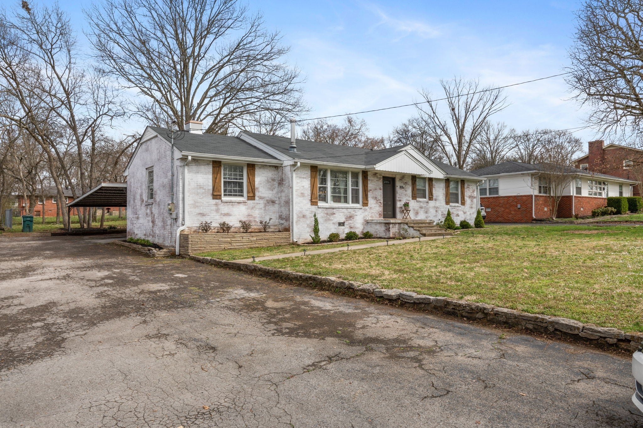 805 Woodland Drive