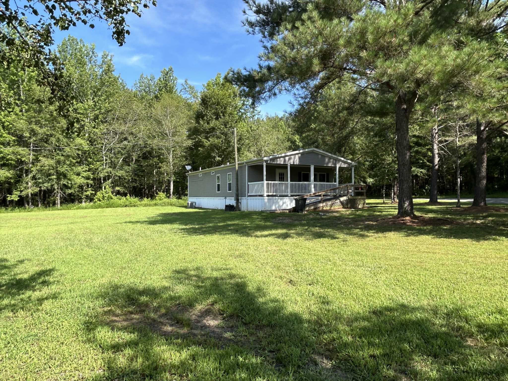 61 Ramblingwood Dr