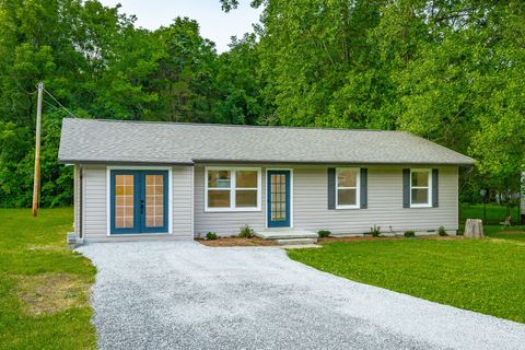 Photo of 830 Pryor Cove Rd, Jasper, TN 37347 (MLS # 3255091)