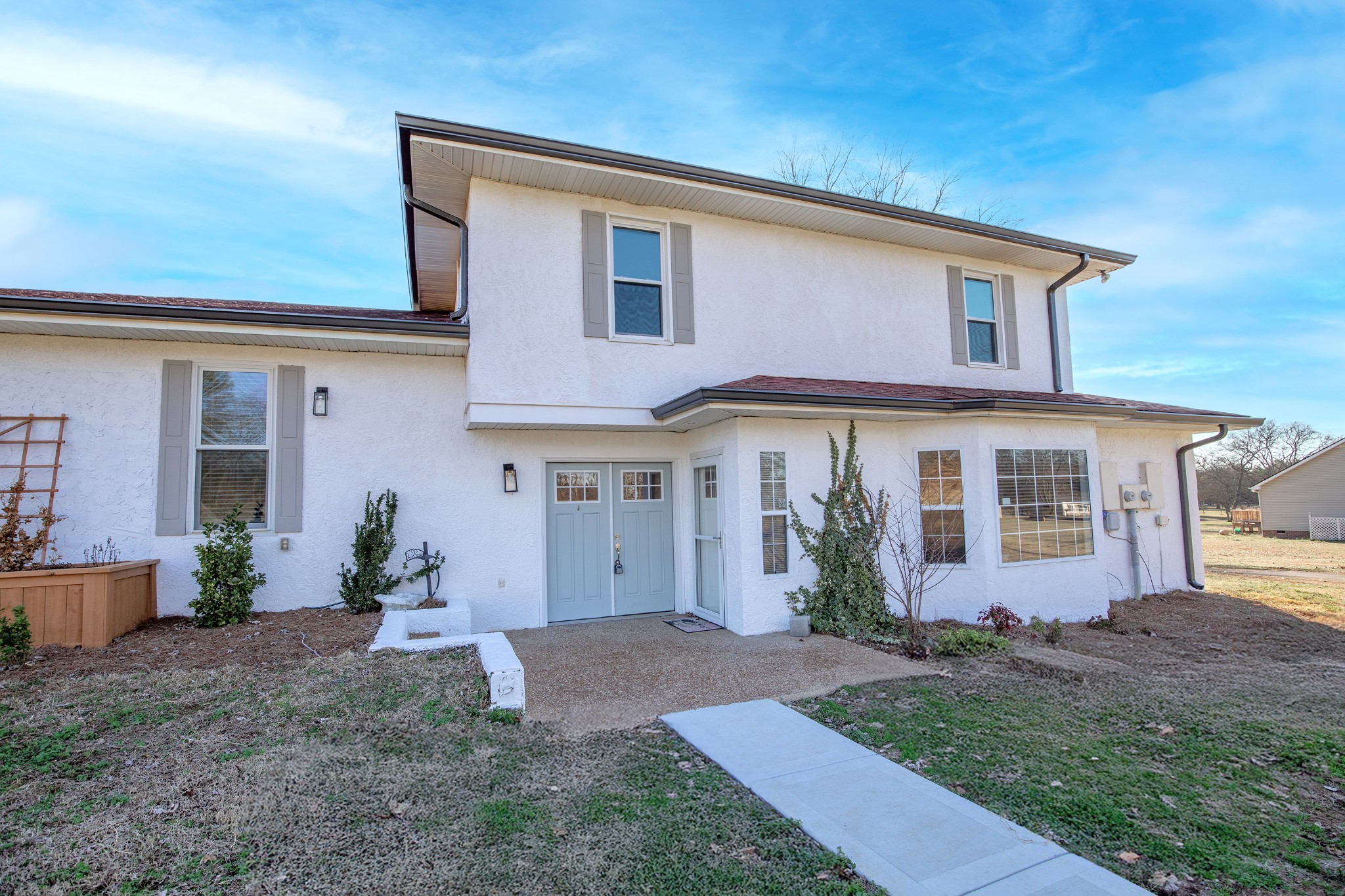 557 Peach Valley Rd