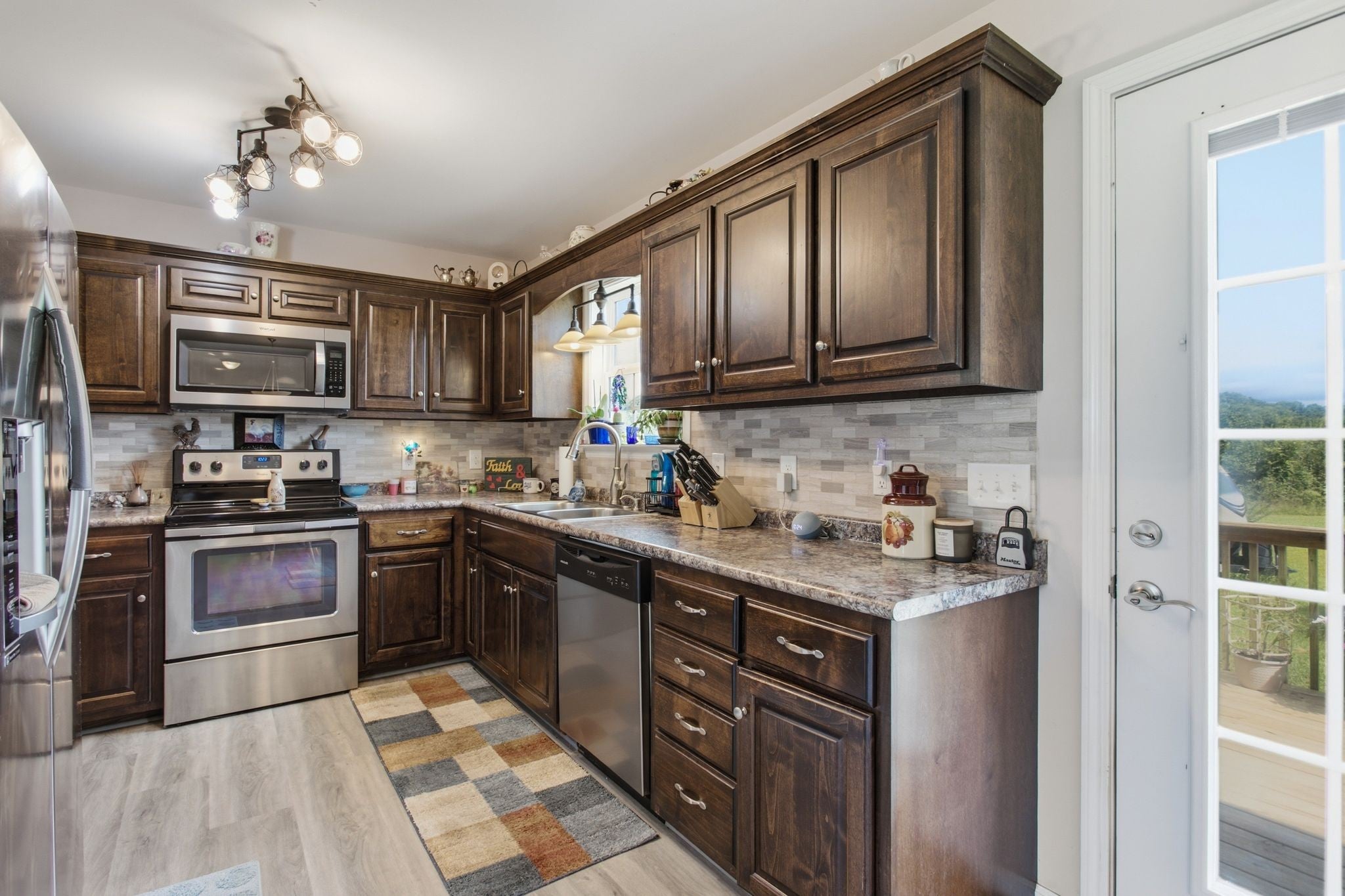 114 Gant Rd