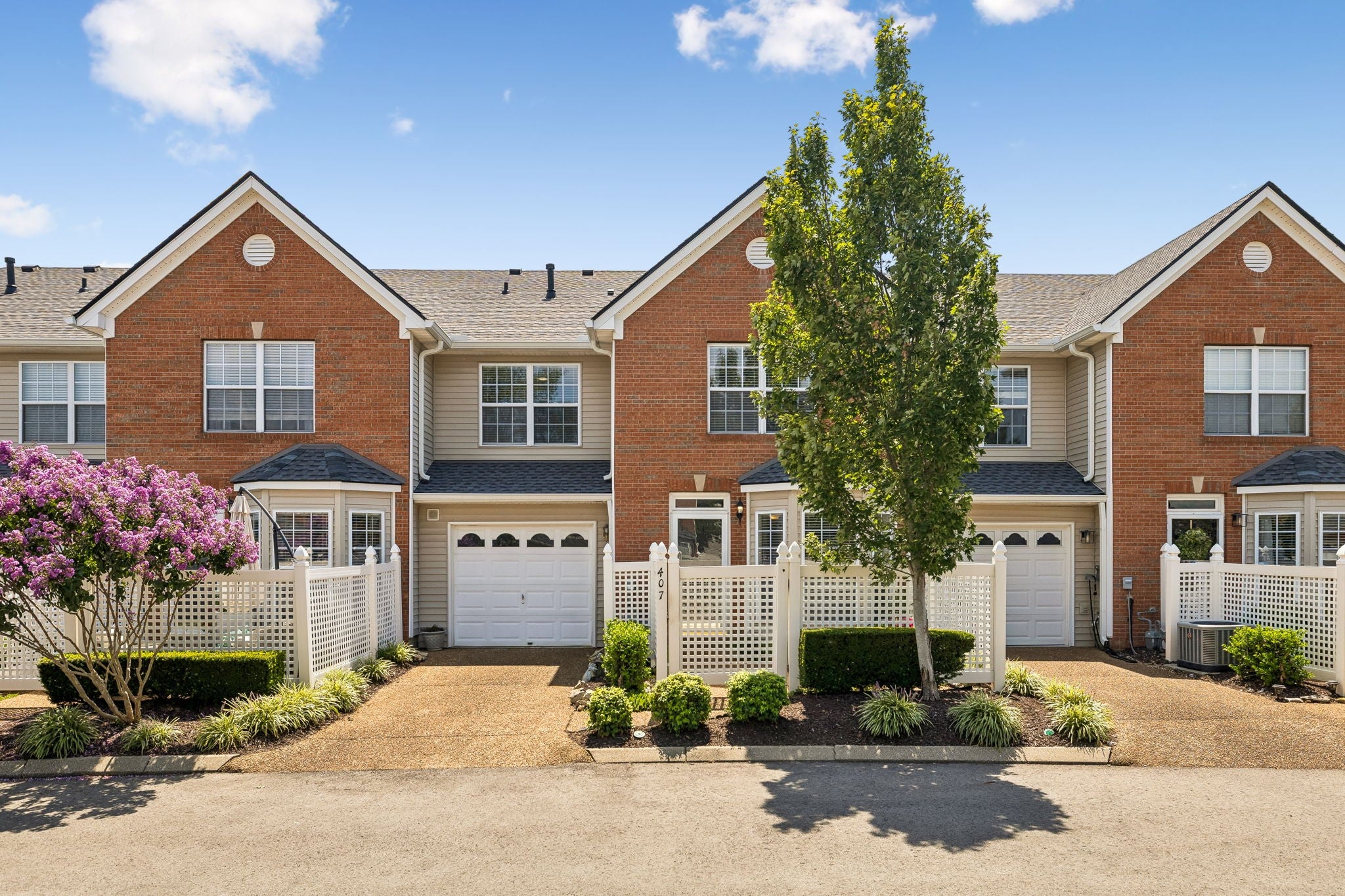 2-bed listing at 407 Compton Ln, Franklin