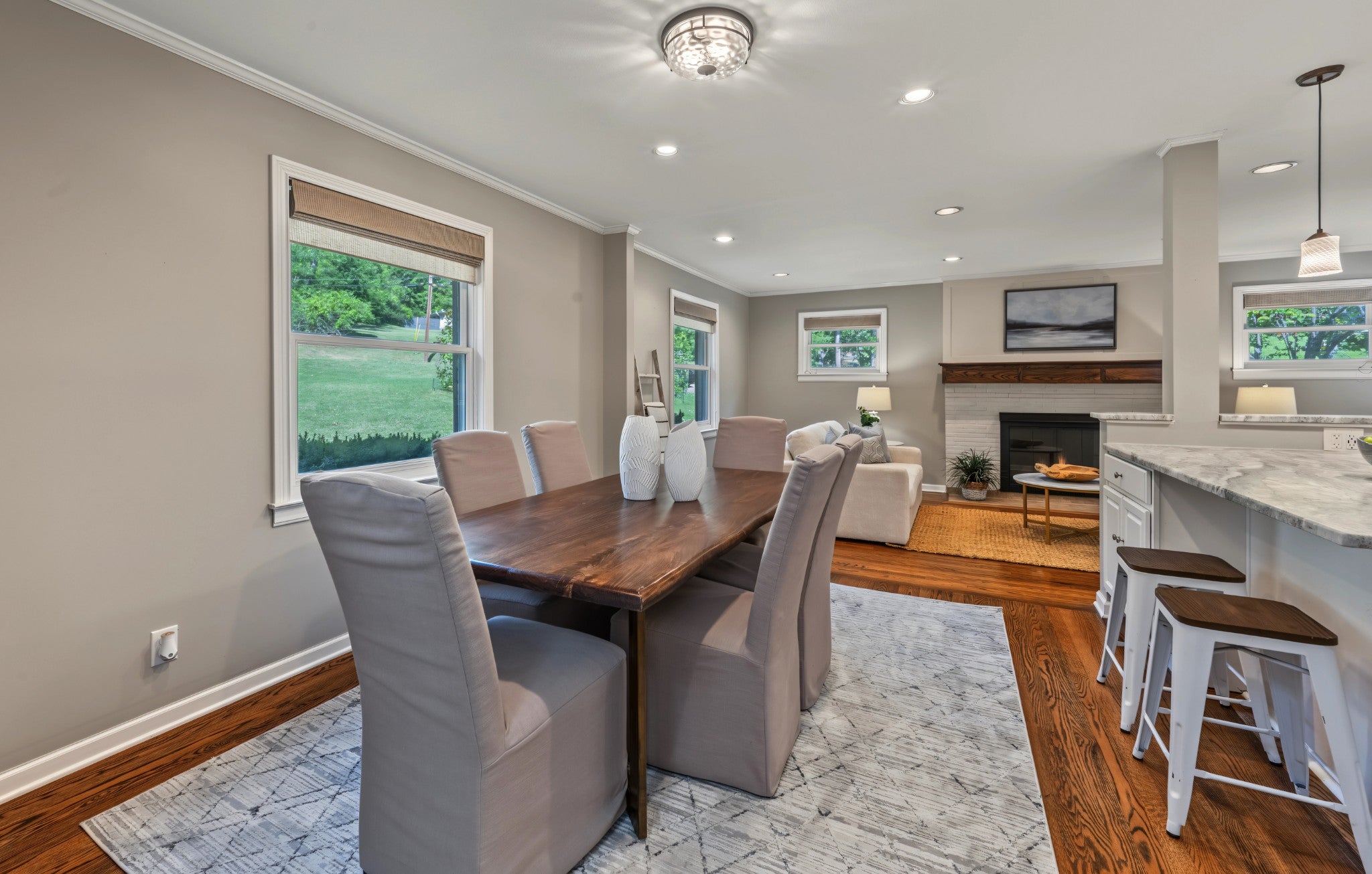 873 Forest Acres Dr