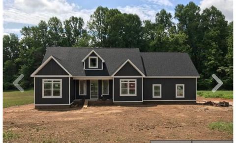 1521 Liberty Rd Charlotte TN 37036