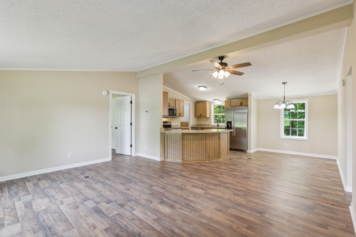106 Annie Hollow Rd