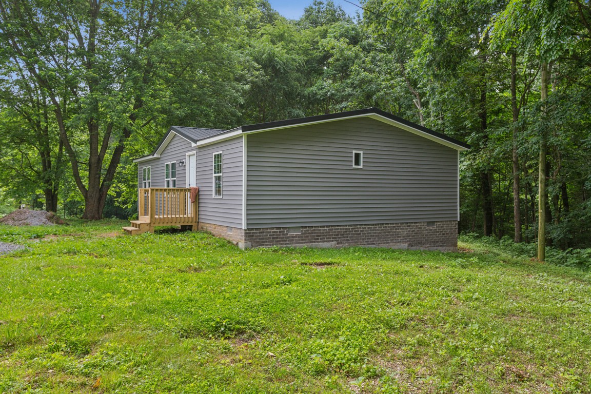 106 Annie Hollow Rd