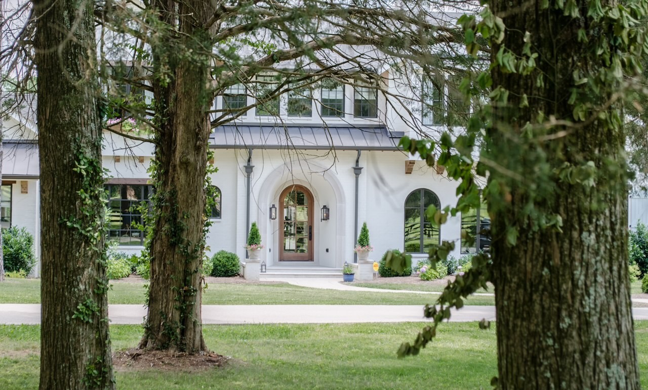 6120 Hillsboro Pike