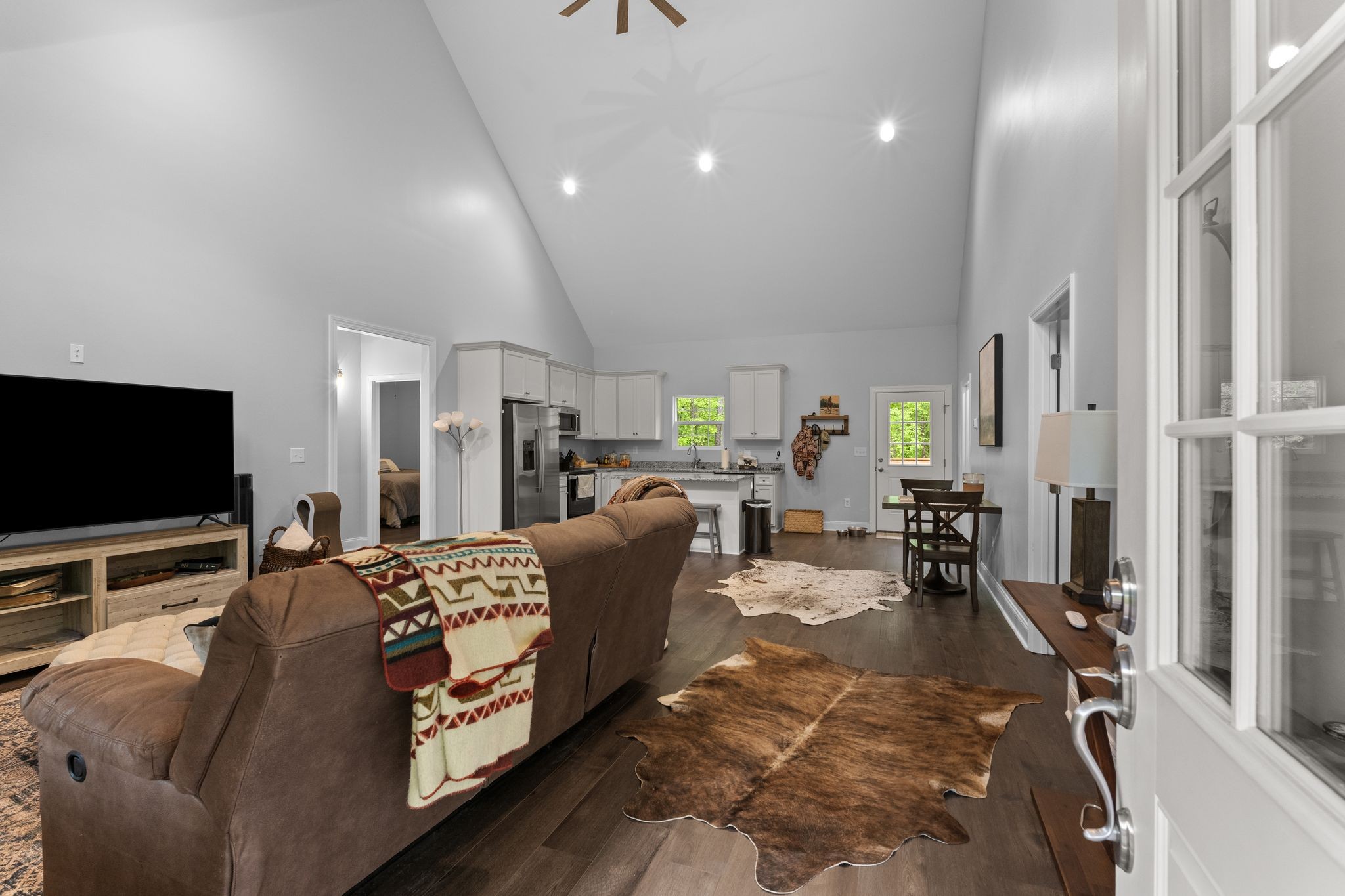 122 Deerwood Ct