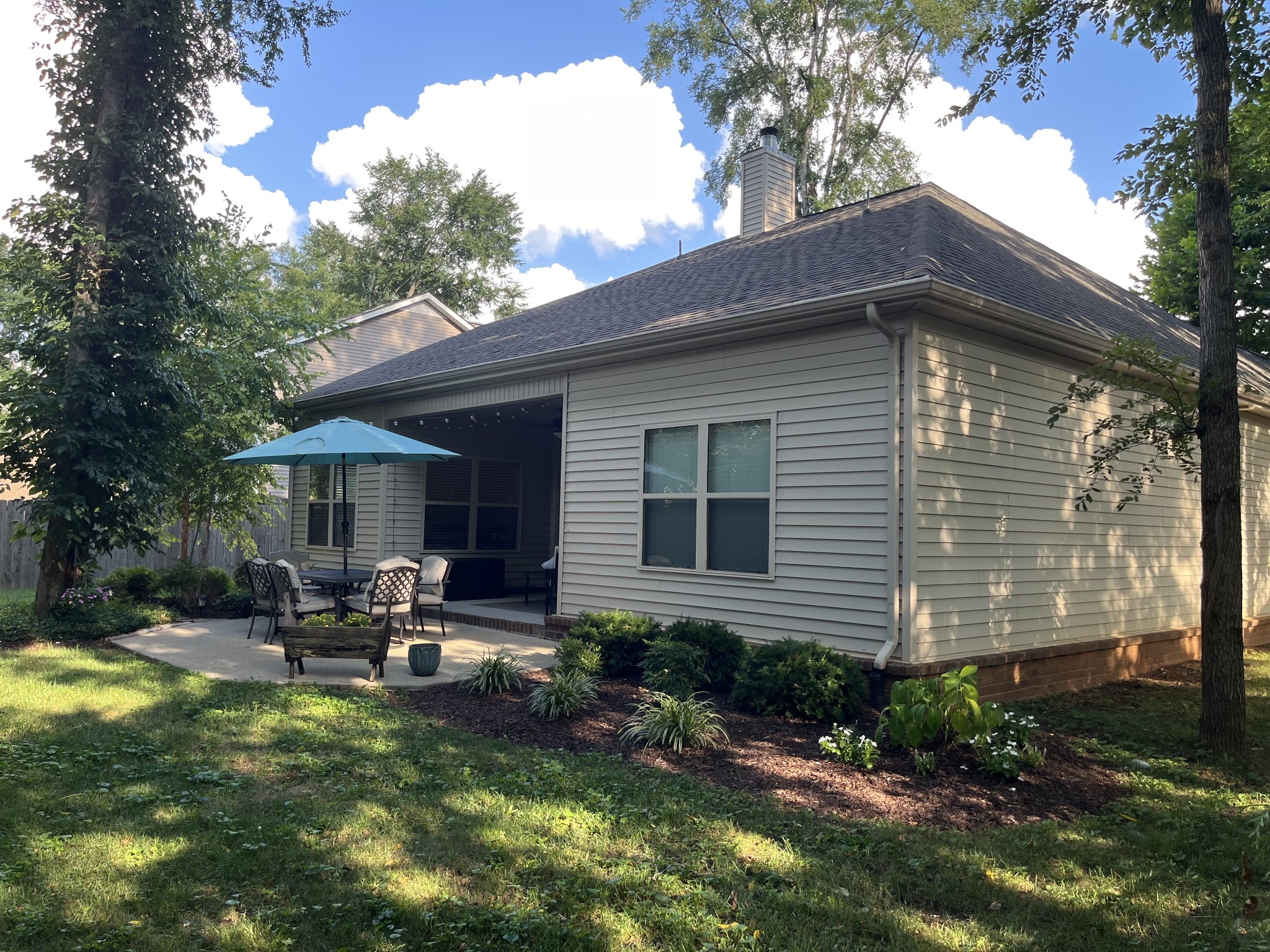 3336 Mapleside Ln