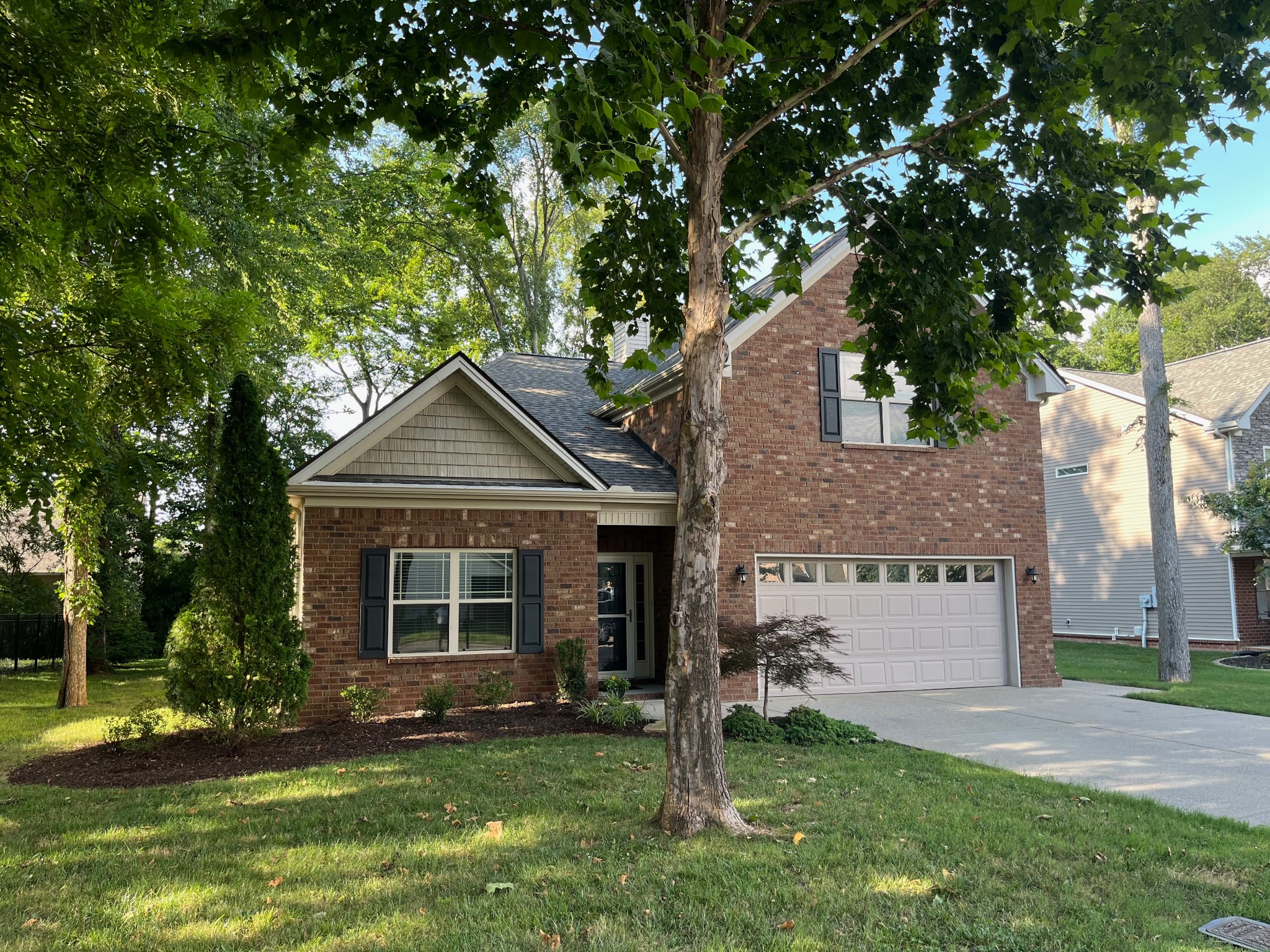 3336 Mapleside Ln