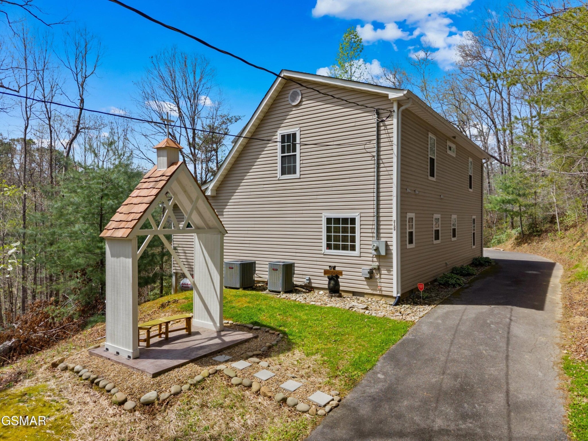 2129 Duck Pond Lane