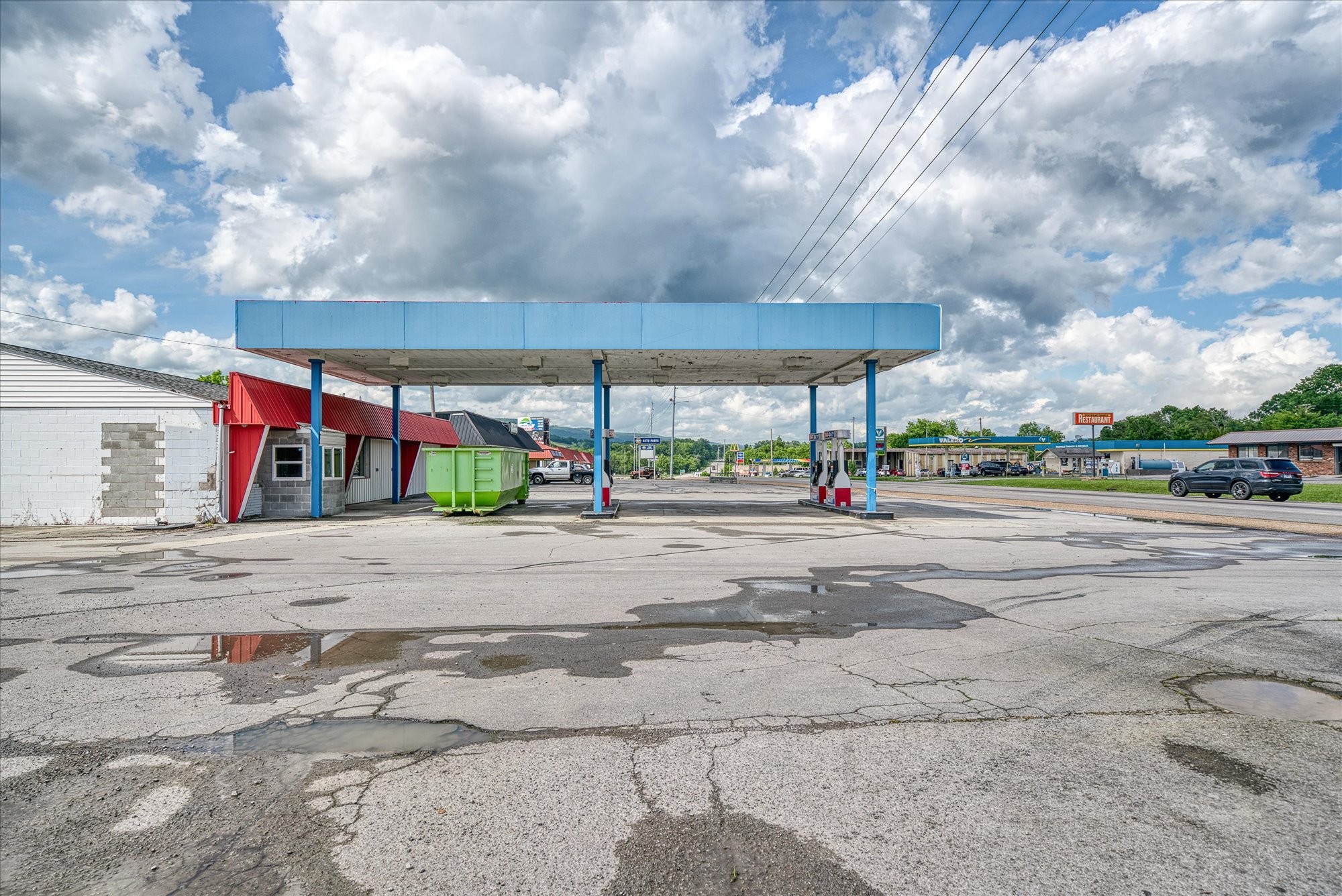 3715 Main St