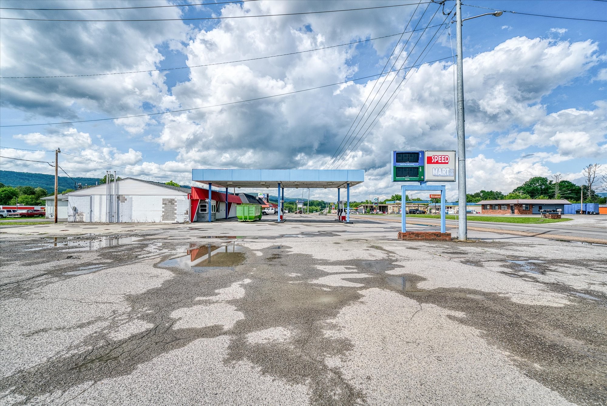 3715 Main St