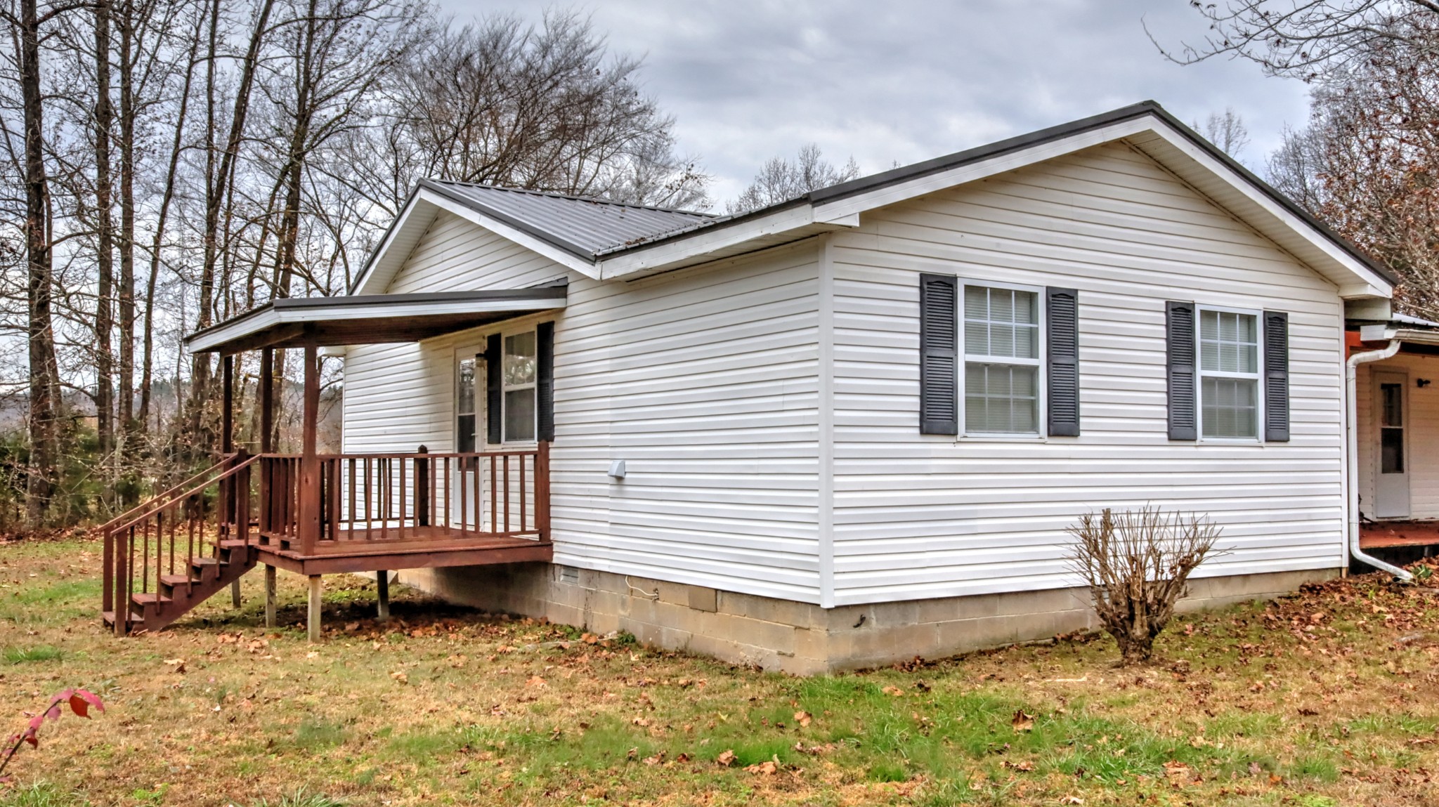 1636 Toms Creek Road